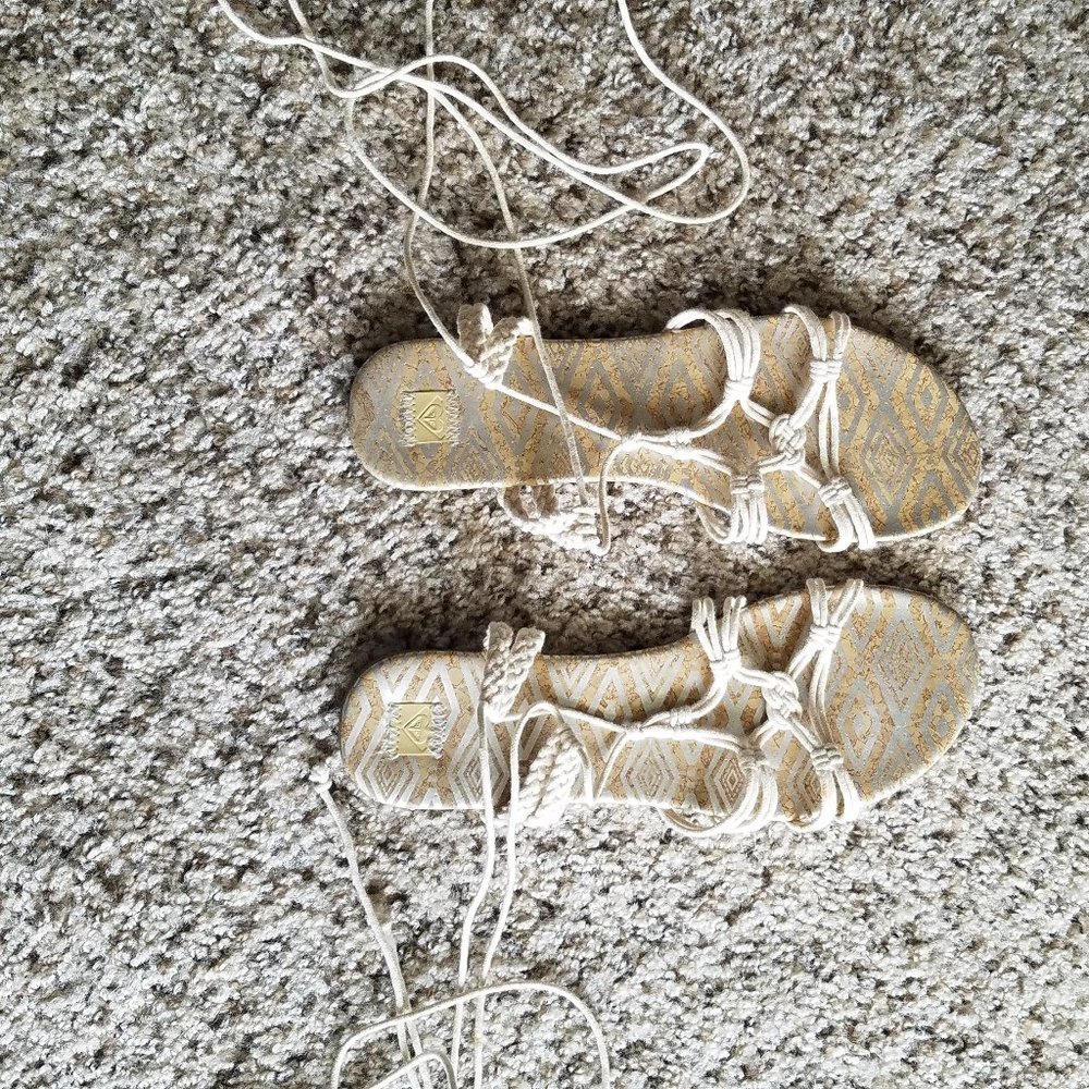 ROXY  WHITE GLADIATOR FLAT CORK SANDAL TIE SHOE 9 - Picture 8 of 9